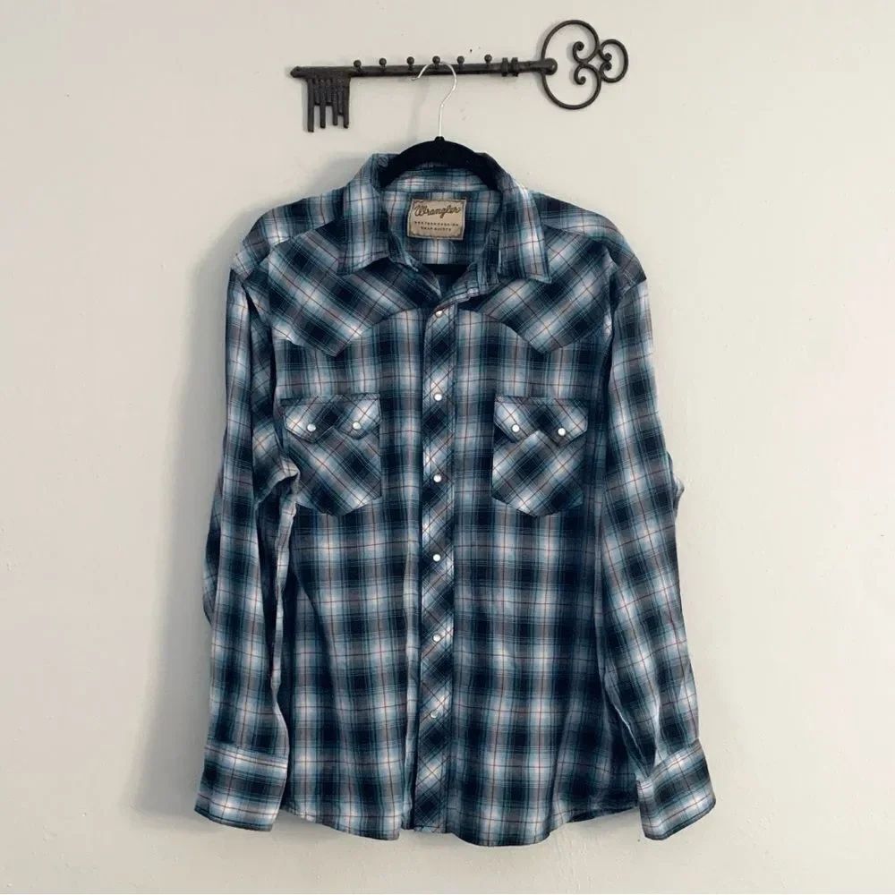 Men’s Western Plaid Snap Button Shirt | No Size Tag | Fits Men’s Large